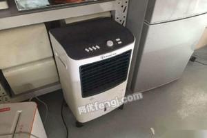 辦公與美妝的雙重升級 二手辦公設(shè)備家具與化妝品選購指南